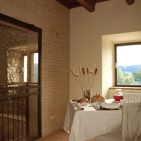 Relais Colle Di Costa Hotel