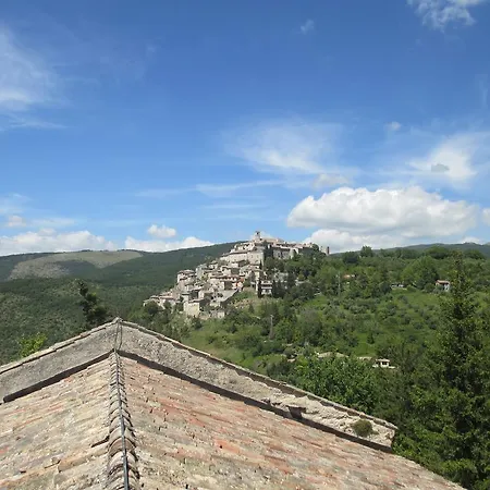Hotel Relais Colle Di Costa 4*